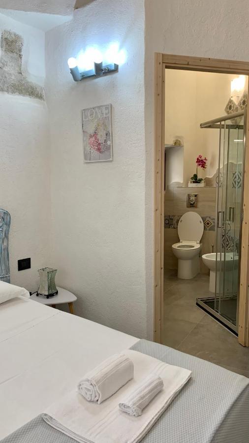 La Casa Di Dario Hotel La Maddalena  Bagian luar foto