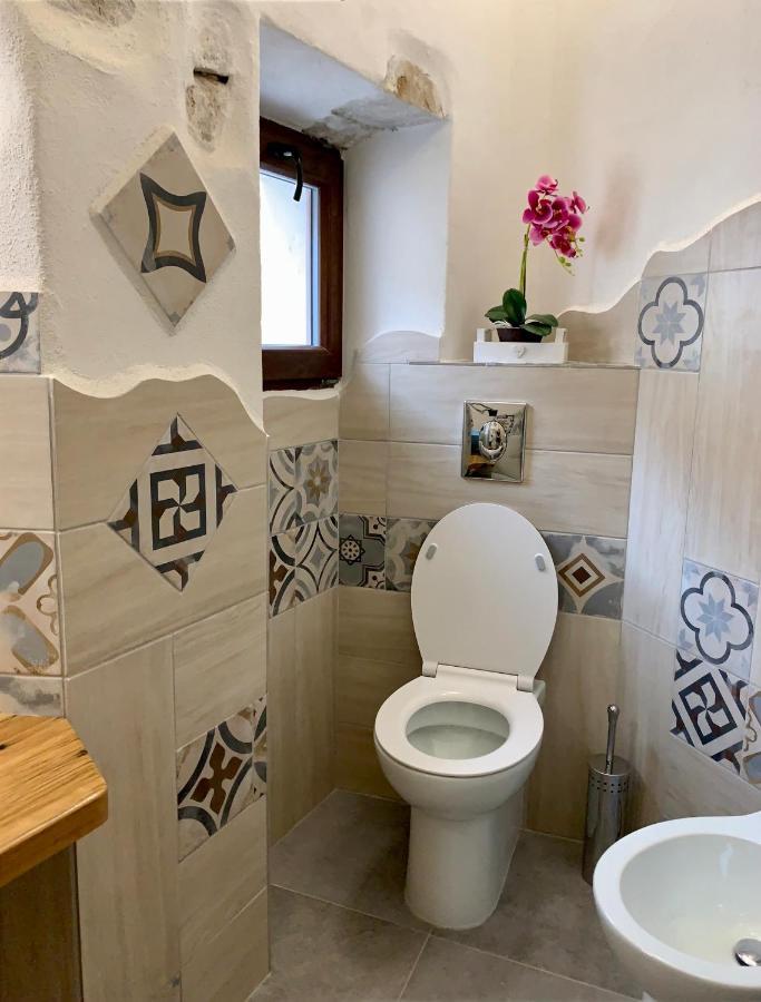 La Casa Di Dario Hotel La Maddalena  Bagian luar foto